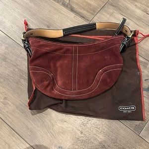 Small Coach suede shoulder handbag